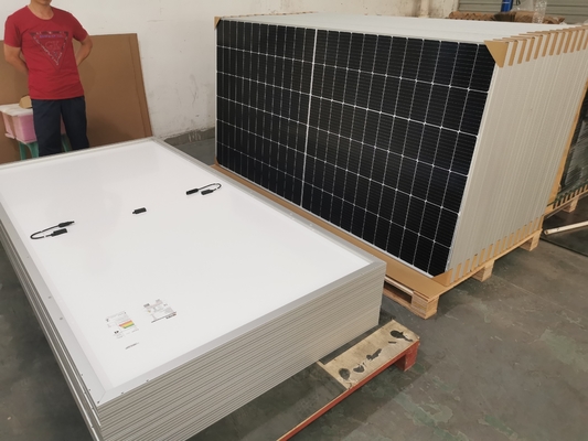 Mua Bảng điều khiển năng lượng mặt trời đơn tinh thể Half Cell 540W 545W 550W 555W online manufacture